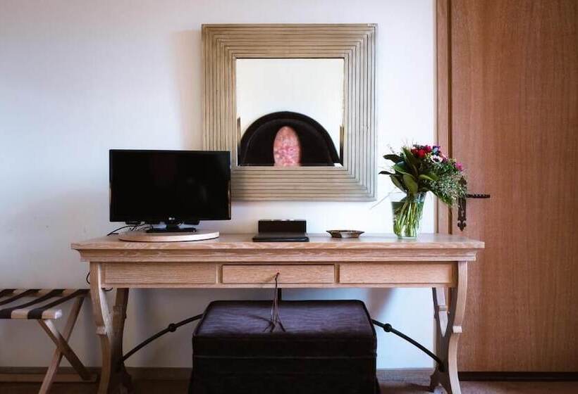 جناح رئاسى, Mainalon Resort