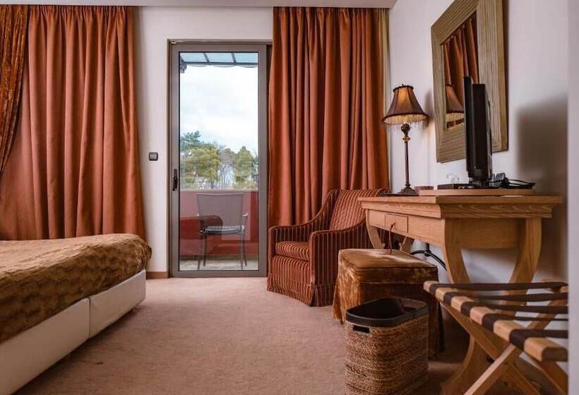 غرفة عائلية, Mainalon Resort