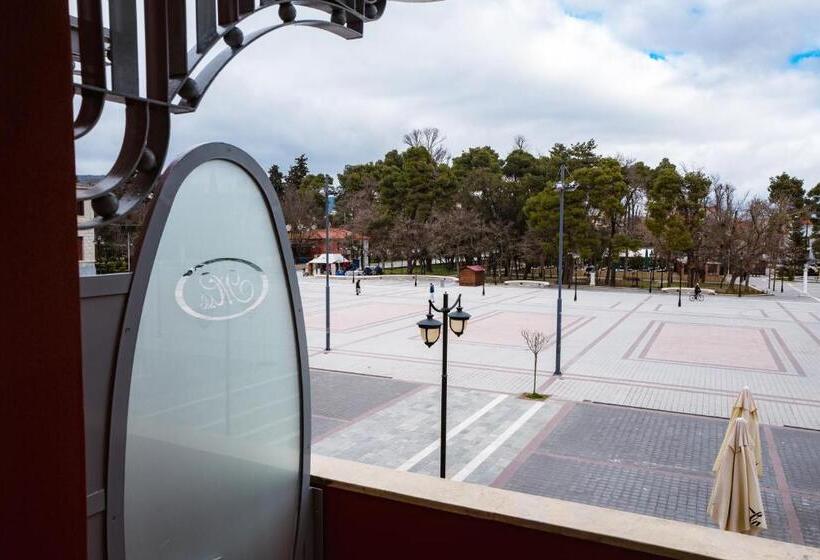 Трехместный Президентский, Mainalon Resort