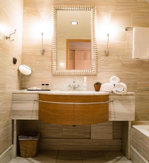 Трехместный Президентский, Mainalon Resort