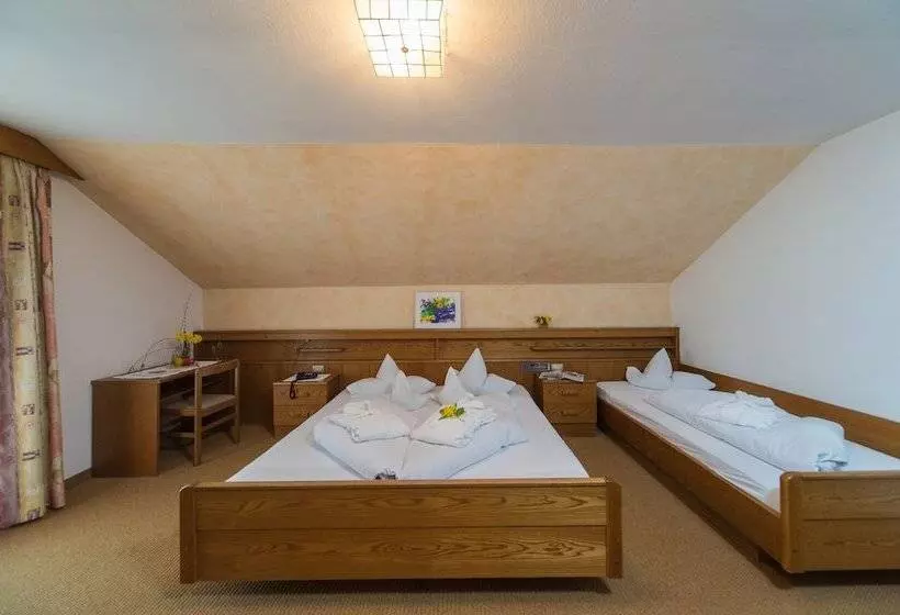 Perhehuone, Mühlenerhof