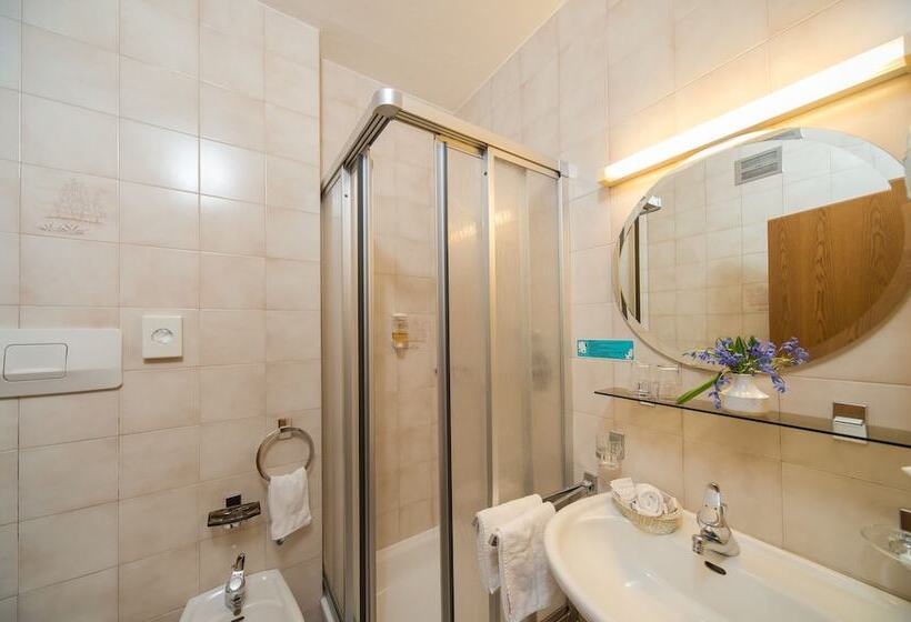 Номер Стандарт, Mühlenerhof