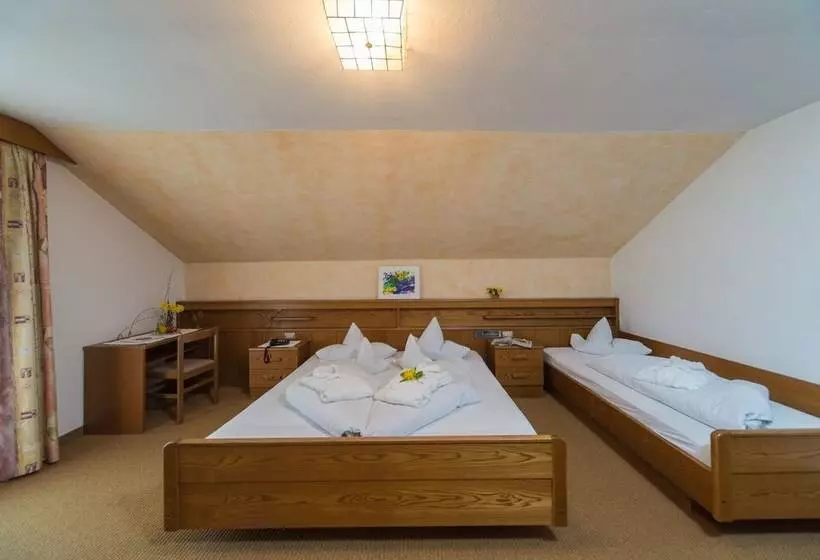 Perhehuone, Mühlenerhof