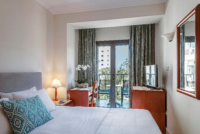 스탠다드 발코니 룸 측면 바다 전망, Mitsis La Vita