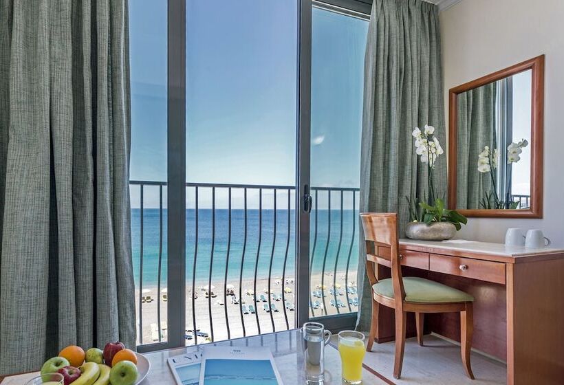 스탠다드 발코니 룸 측면 바다 전망, Mitsis La Vita