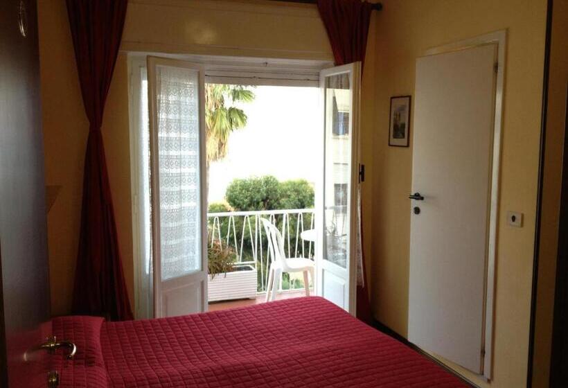 חדר סטנדרט עם מרפסת, Nettuno