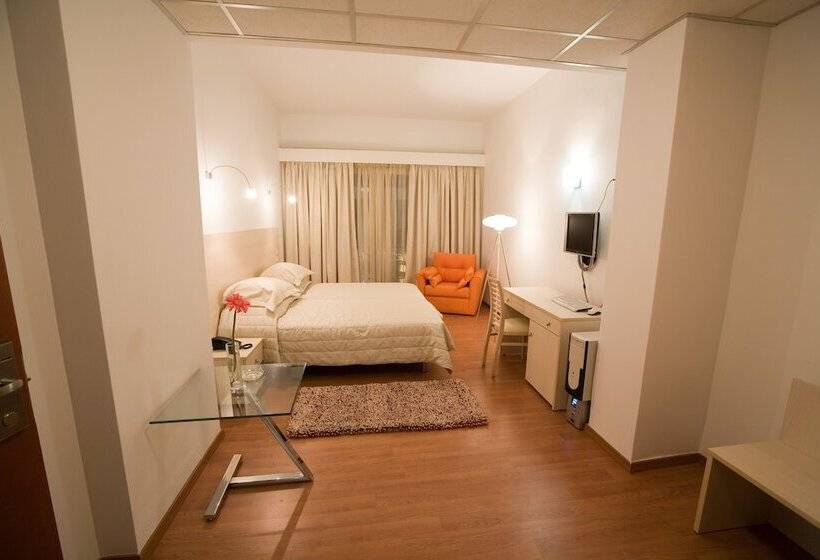 اتاق استاندارد یک نفره, Olympic Star