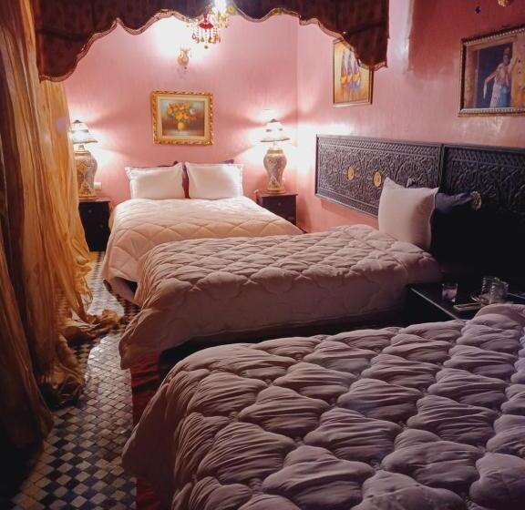 带泳池观景的豪华房, Palais Al Firdaous