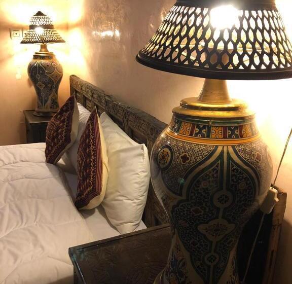 带泳池观景的豪华房, Palais Al Firdaous