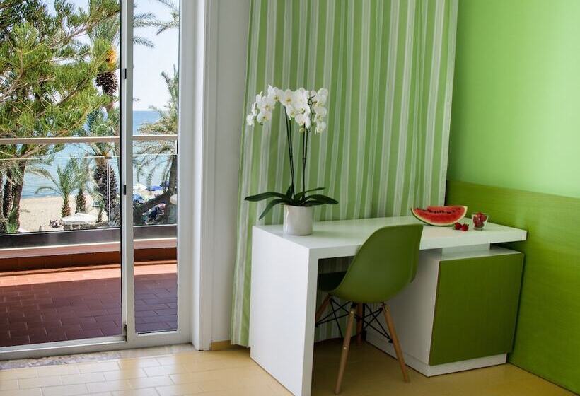 标准间侧面带海景, Palm Beach