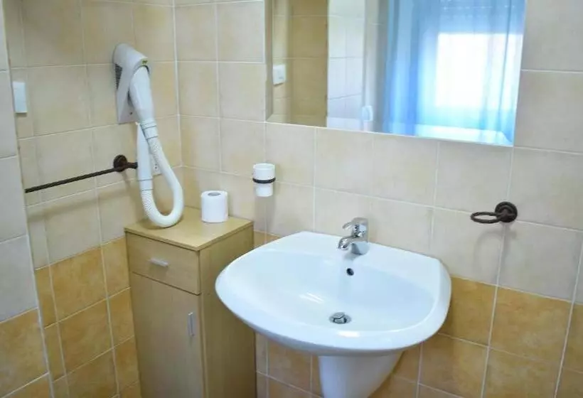اتاق استاندارد یک نفره, Residence Ampurias