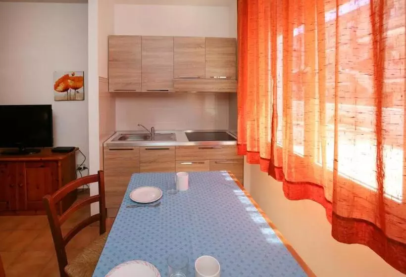 Economy Studio, Residence Ampurias