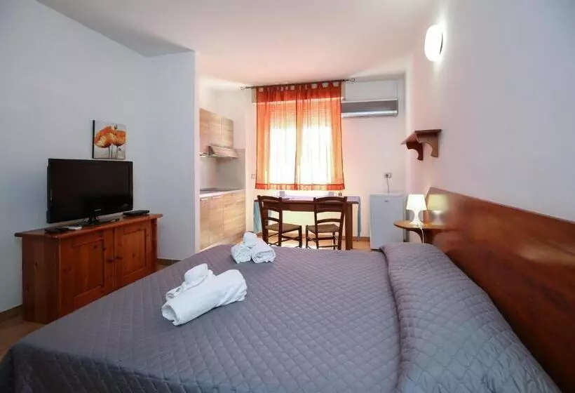 Economy Studio, Residence Ampurias
