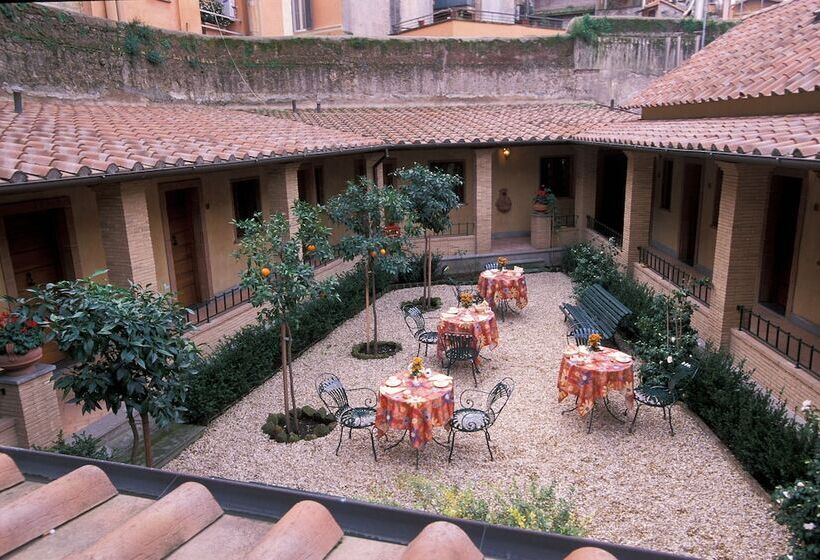 اتاق استاندارد چهار تخته, Santa Maria