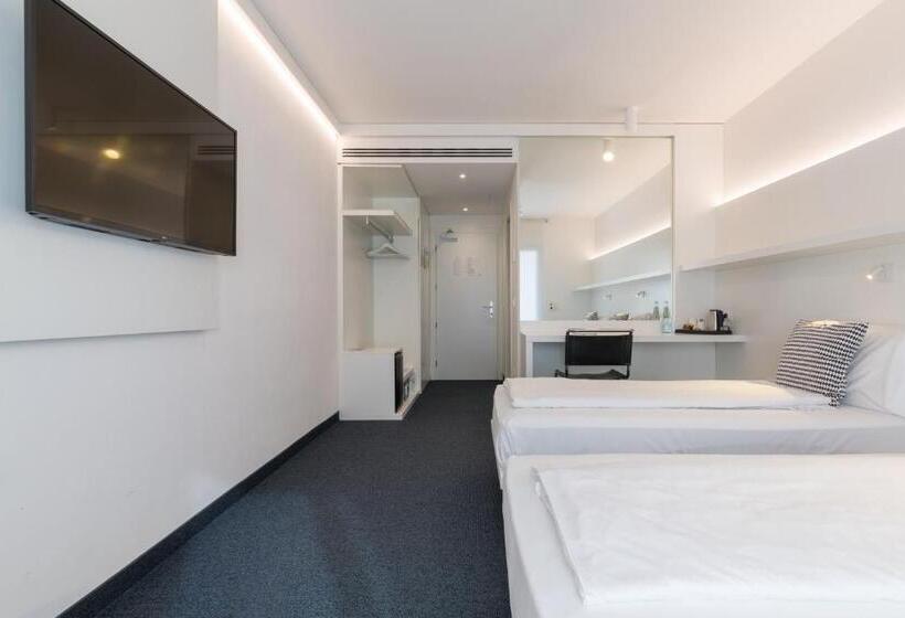 חדר סטנדרט, Santoni Freelosophy