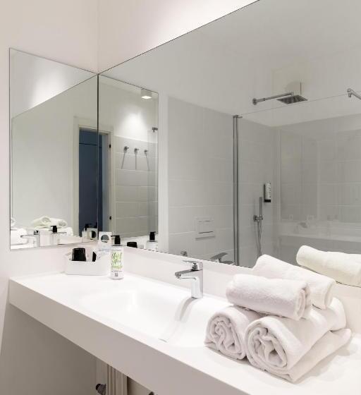 חדר סטנדרט, Santoni Freelosophy