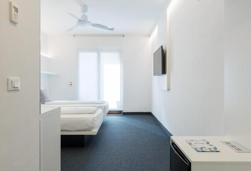 חדר סטנדרט, Santoni Freelosophy