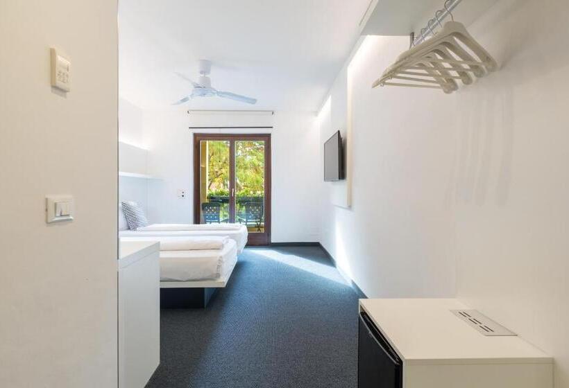 חדר סטנדרט, Santoni Freelosophy