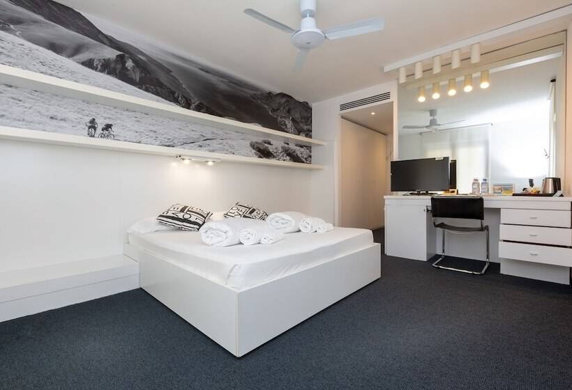 חדר סטנדרט, Santoni Freelosophy