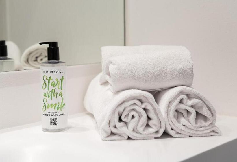 חדר סטנדרט, Santoni Freelosophy