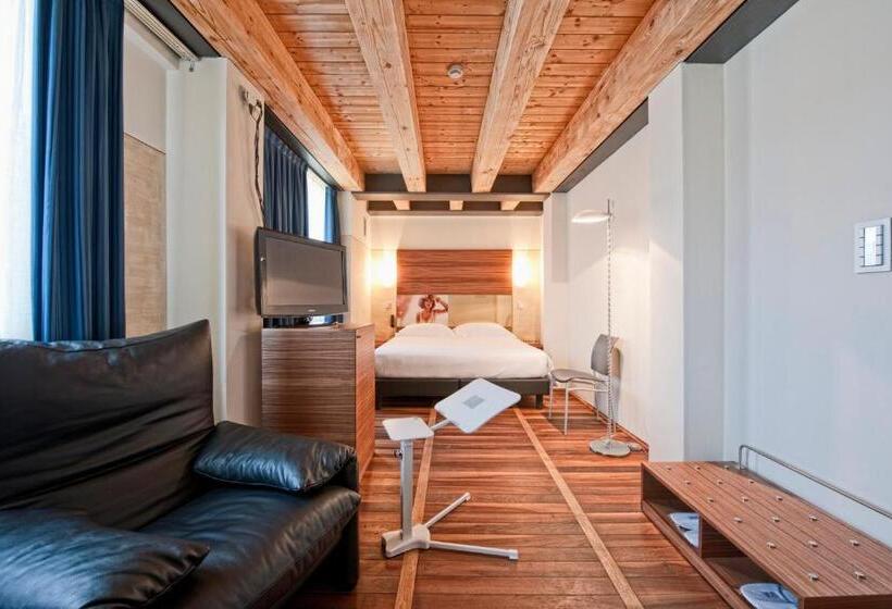 クラシックルーム, Veronesi La Torre