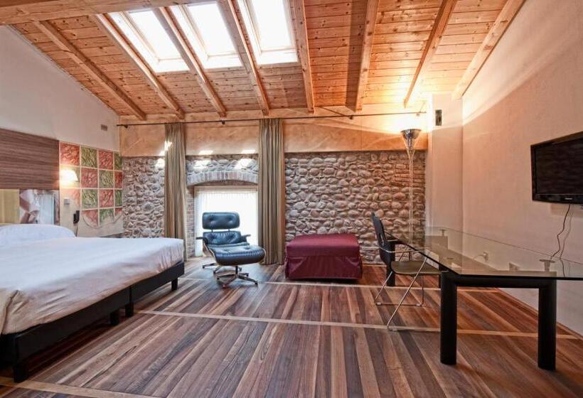 سوییت جونیور, Veronesi La Torre