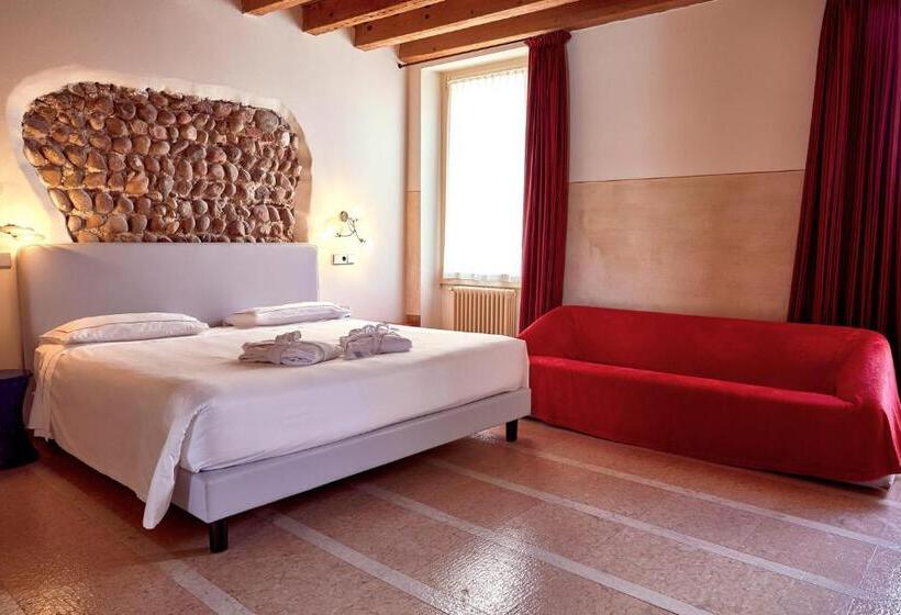 デラックスルーム, Veronesi La Torre