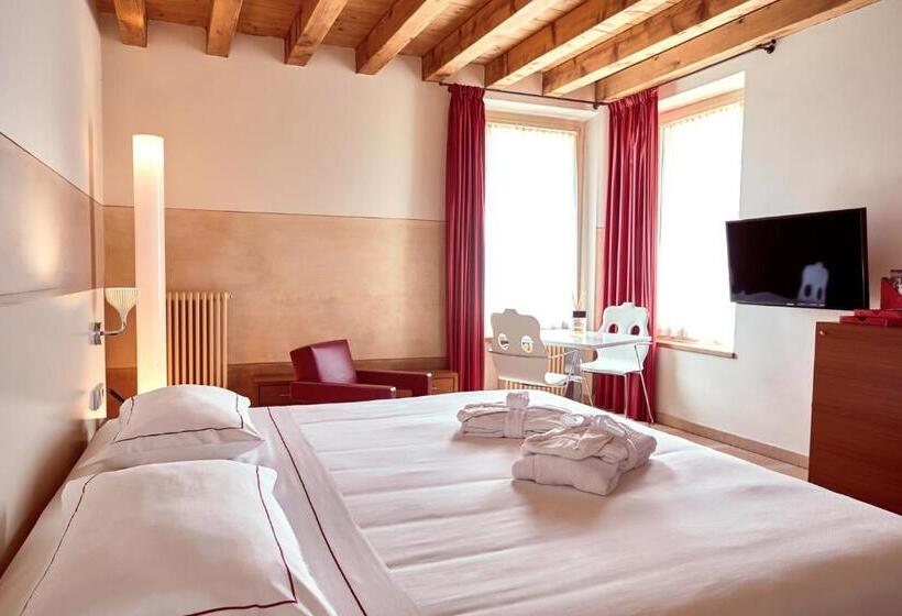 デラックスルーム, Veronesi La Torre