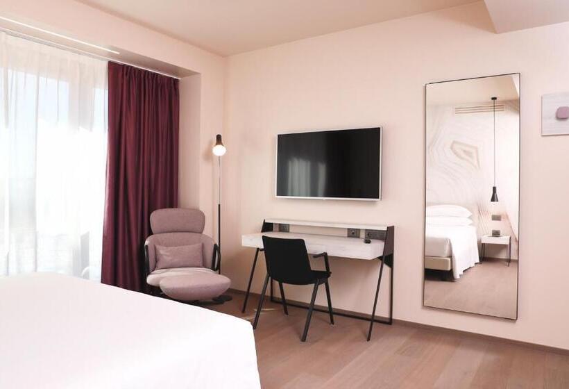 スタンダードルーム, Veronesi La Torre