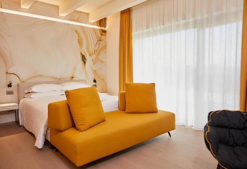 スタンダードルーム, Veronesi La Torre