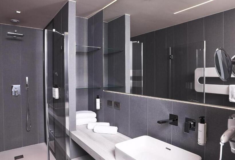 バルコニー付きスタンダードルーム, Veronesi La Torre