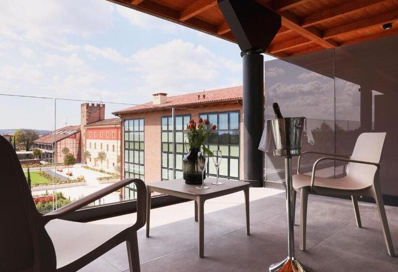 バルコニー付きスタンダードルーム, Veronesi La Torre