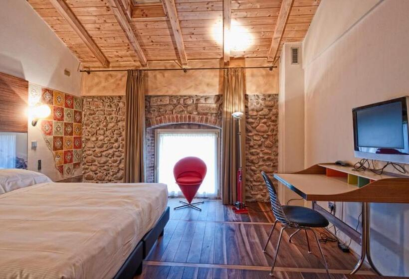 クラシックルーム, Veronesi La Torre