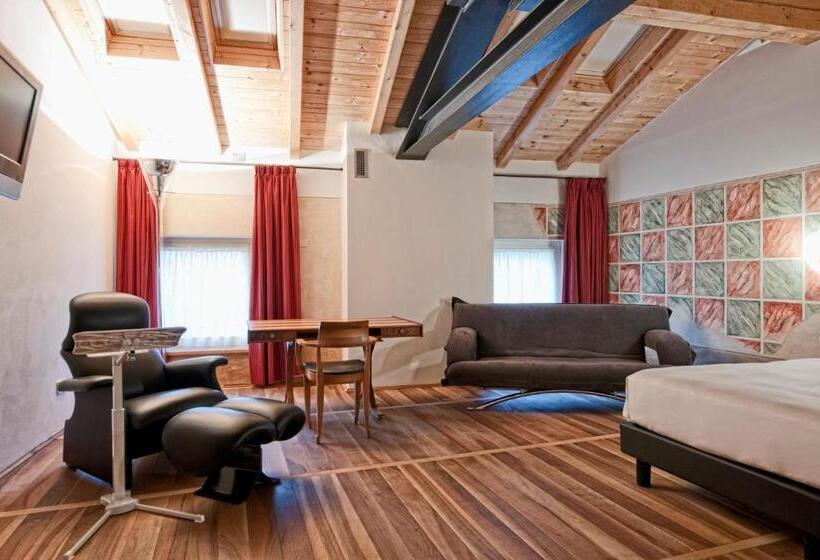 ジュニアスイート, Veronesi La Torre