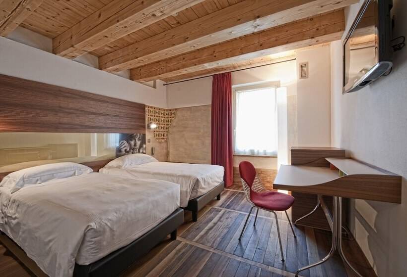 クラシックルーム, Veronesi La Torre