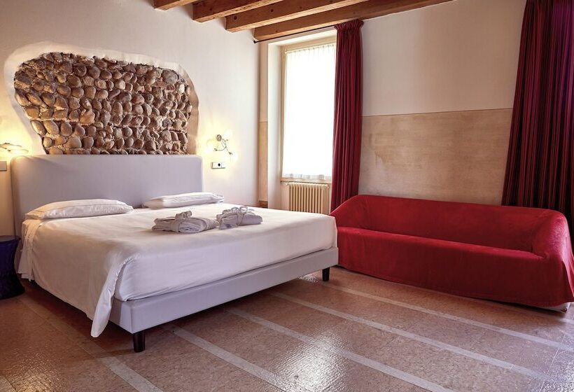 ジュニアスイート, Veronesi La Torre