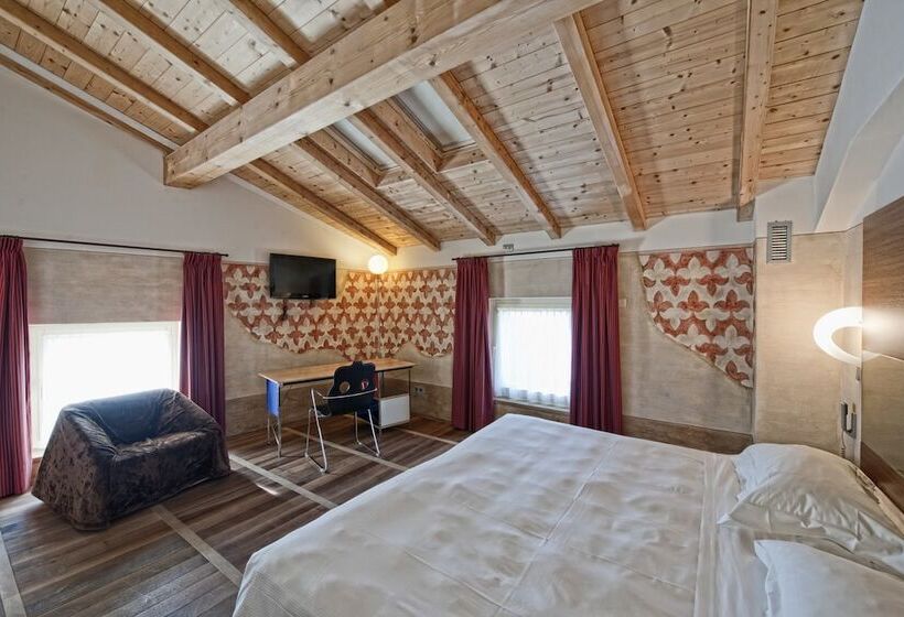 デラックスルーム, Veronesi La Torre