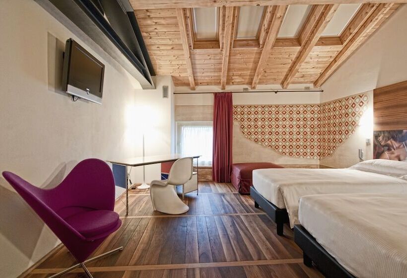 デラックスルーム, Veronesi La Torre