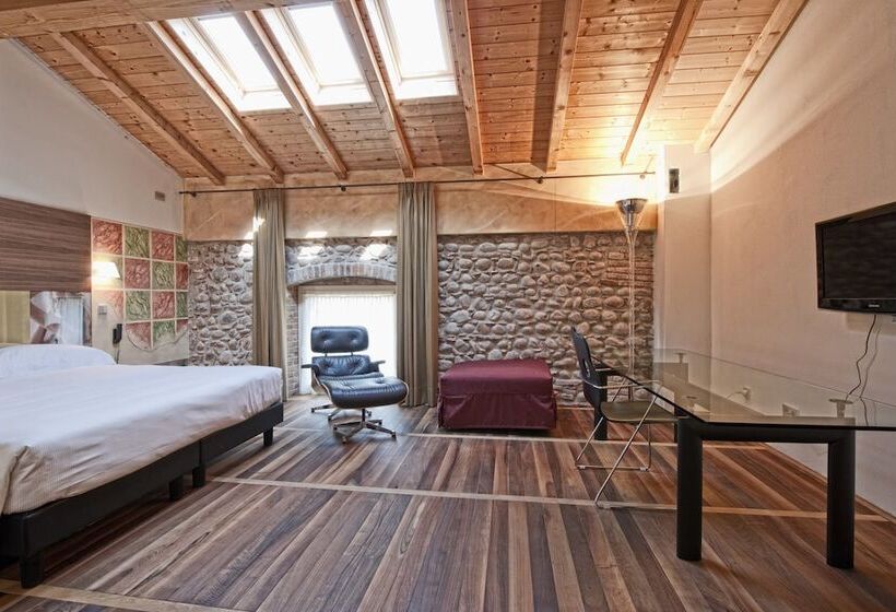 ジュニアスイート, Veronesi La Torre