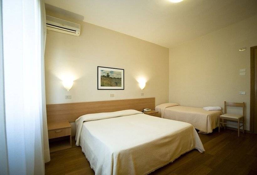 Номер Стандарт Трехместный, Villa Ricci & Benessere