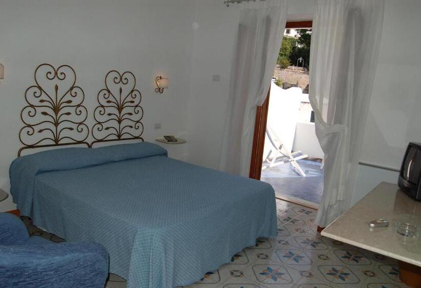 标准间侧面带海景, Vittoria