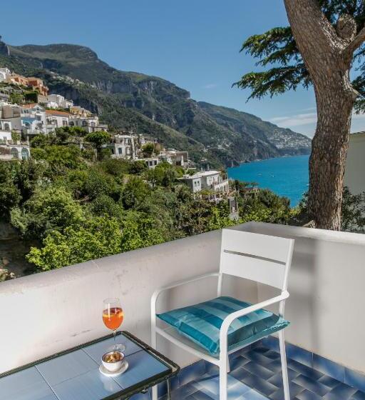 标准间侧面带海景, Vittoria