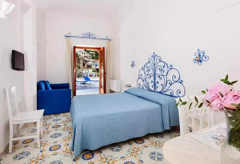 Superior Room with Terrace, Vittoria
