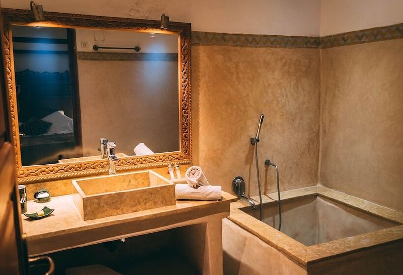 سوییت جونیور, Riad Al Ksar & Spa