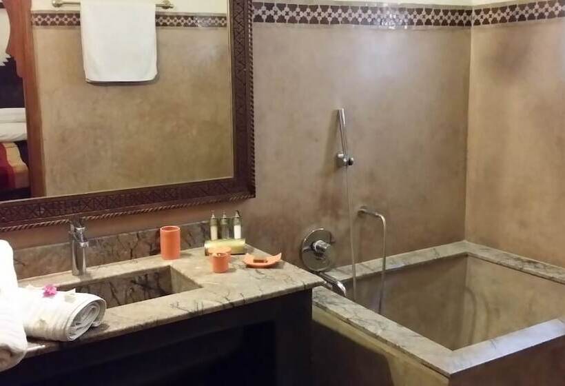سوییت جونیور, Riad Al Ksar & Spa