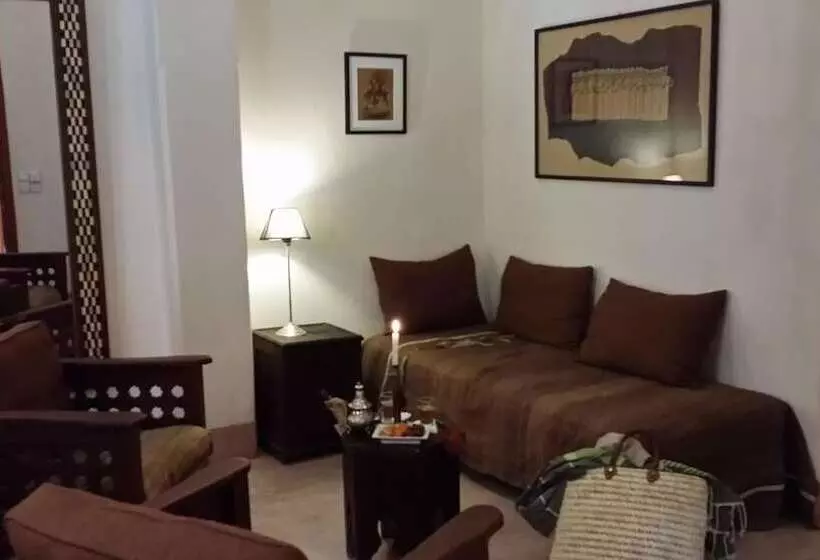 سوییت جونیور, Riad Al Ksar & Spa