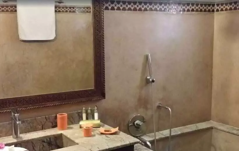 سوییت خانوادگی, Riad Al Ksar & Spa