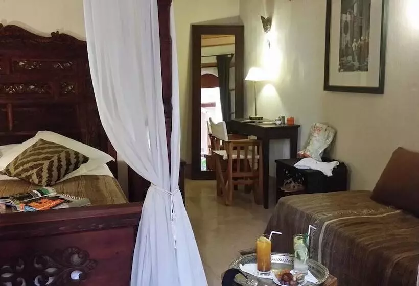 اتاق استاندارد سه نفره, Riad Al Ksar & Spa