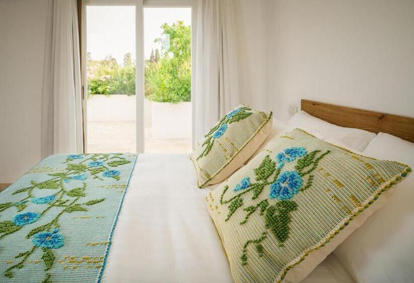 Полулюкс Одноместный с Террасой, Sant Efis