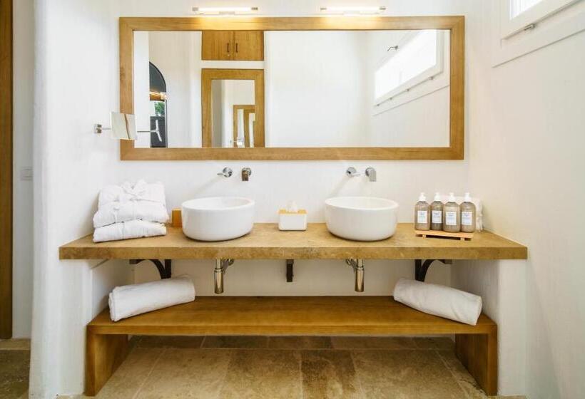 Люкс Вид на Бассейн, Sant Efis